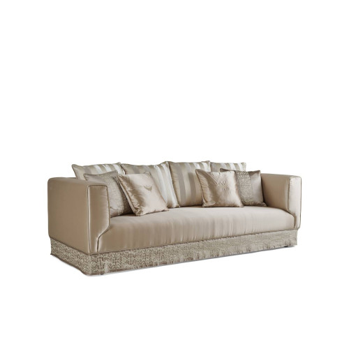 Broderie Sofa