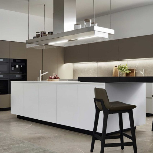 Poliform White Alea Kitchen