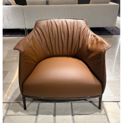 Poltrona Frau Outlet Archibald Armchair