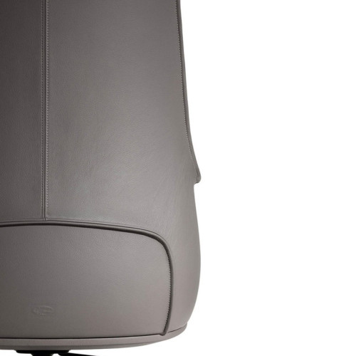 Poltrona Frau Archibald Task Executive Chair