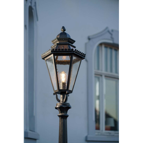 Robers Post Lamp AL6950