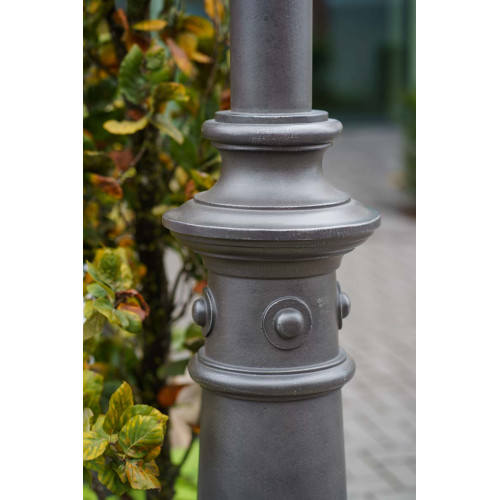 Robers Post Lamp AL6946