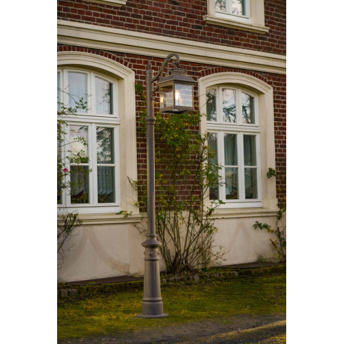 Robers Post Lamp AL6951