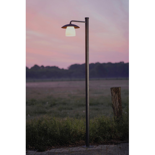 Robers Post Lamp AL6910